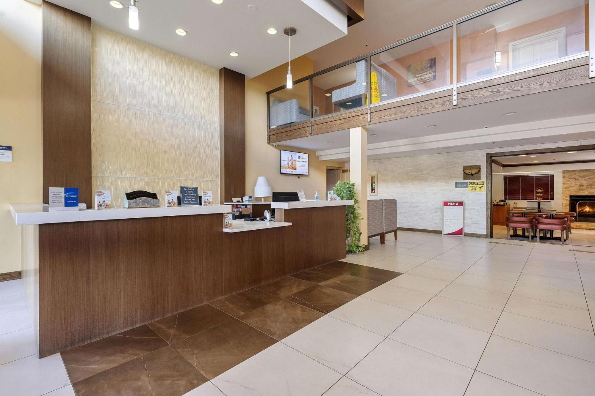 Best Western Oakbrook Inn Окбрук Террас Экстерьер фото
